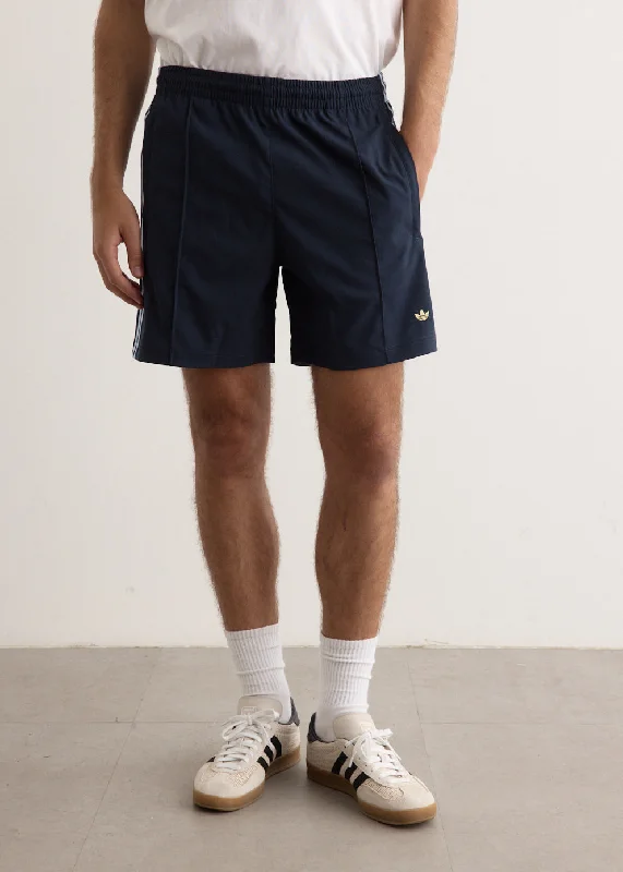 Men's antimicrobial polo shirts for odor - free daily wearPremium Shorts