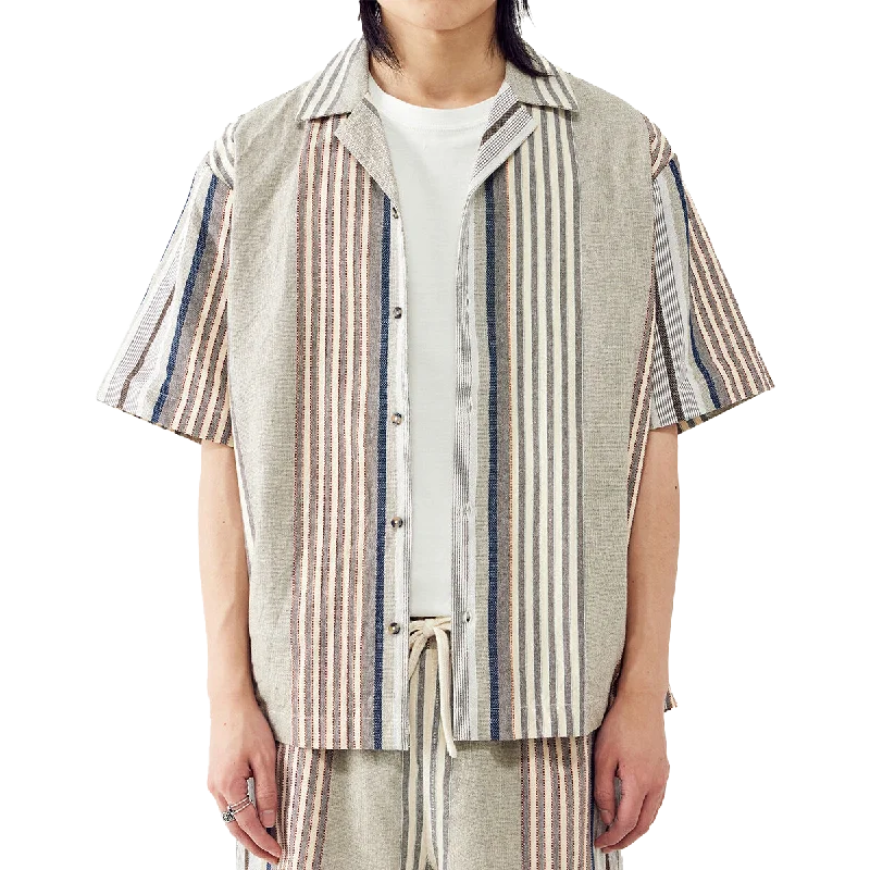 Men's Tailored Fit Checkered Casual Shirts in Multicolor for a Smart - Casual EnsembleMen's Stripe Revere Shirt