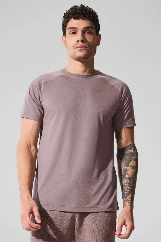 Men's Moisture - Wicking Performance Fabric Casual Shirts for Outdoor ActivitiesTriumph Raglan Tee - Mushroom