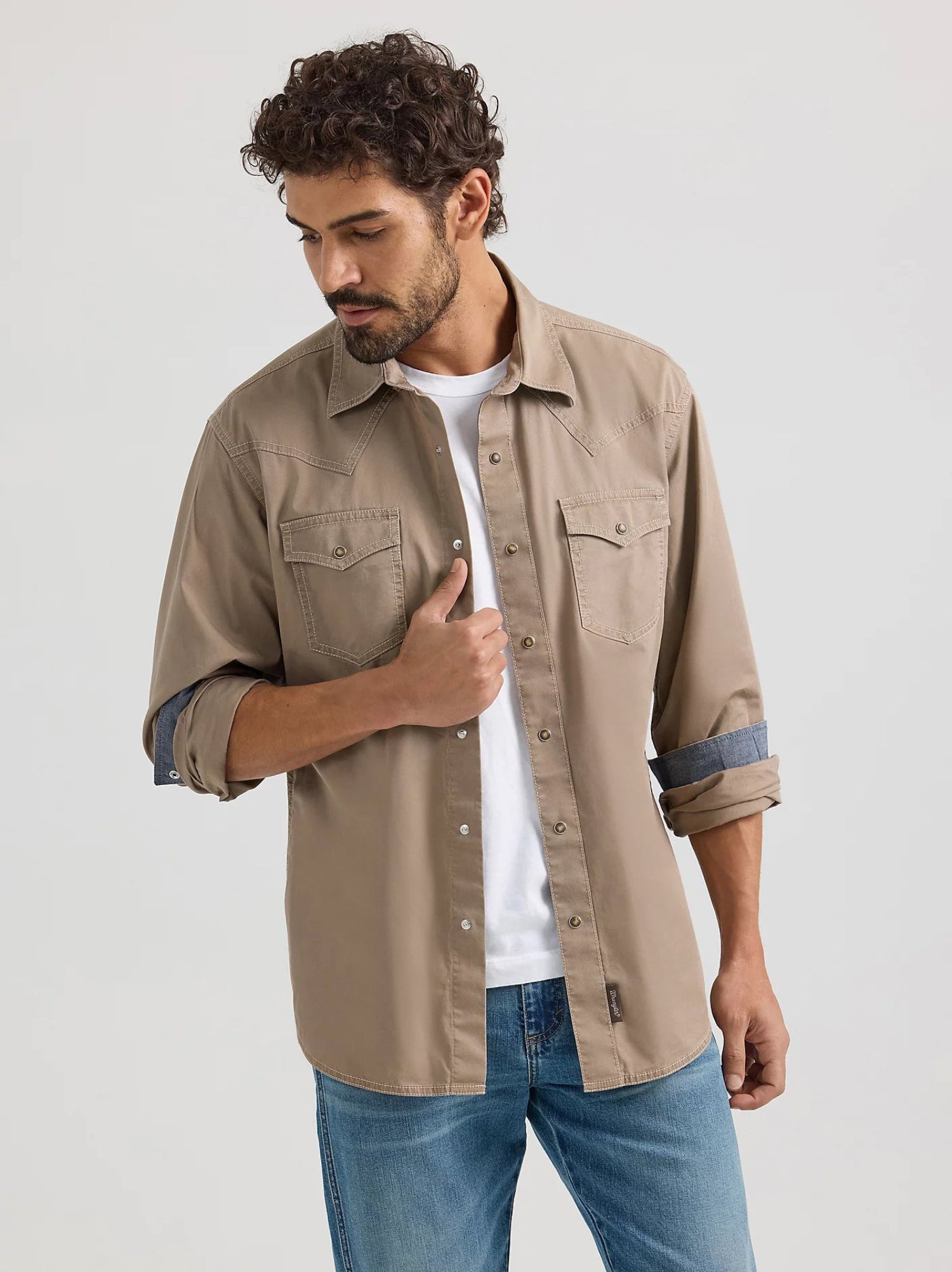 Men's Two - Tone Contrast Panel Casual Shirts in White and Navy for a Stylish and Eye - Catching DesignWrangler Men's Retro®  Premium Snap-Up Long Sleeve Work Shirt