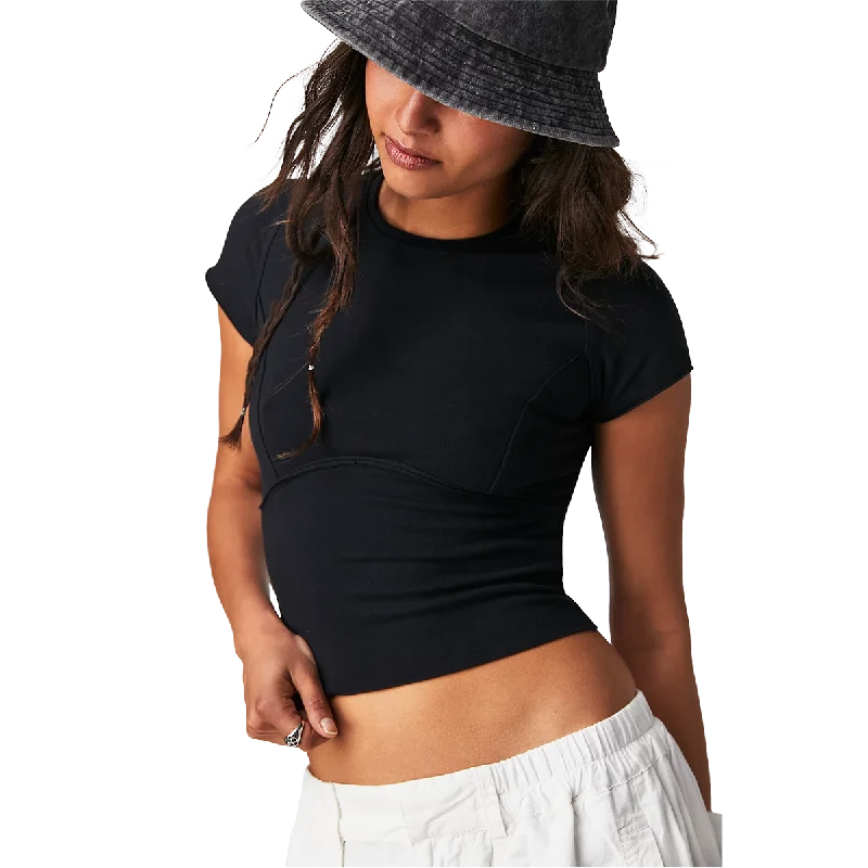 Men's Two - Tone Contrast Panel Casual Shirts in White and Navy for a Stylish and Eye - Catching DesignWomen's Protagonist Tee