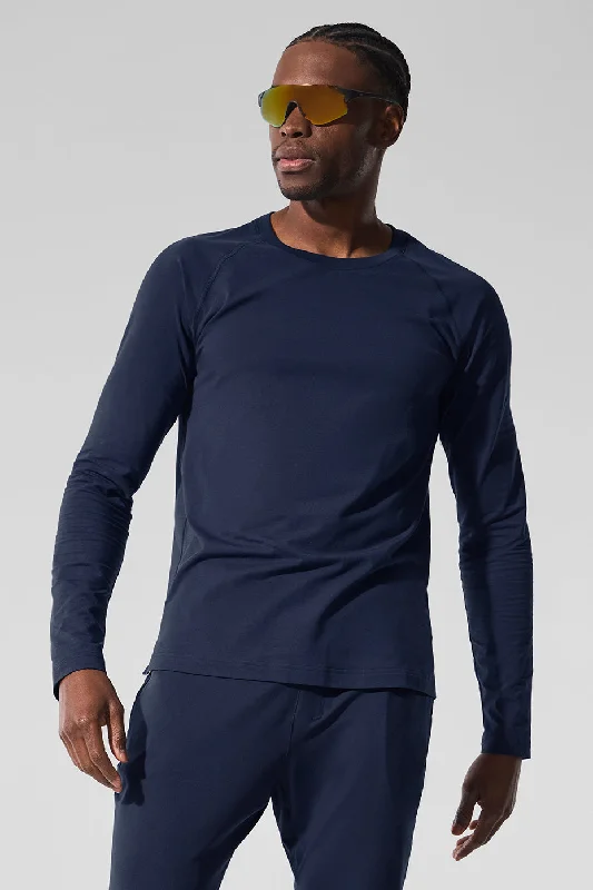 Men's Stretch - Fabric Casual Shirts in Navy Blue for a Comfortable and Flexible FitAlo Vapor Crewneck Long Sleeve - Navy