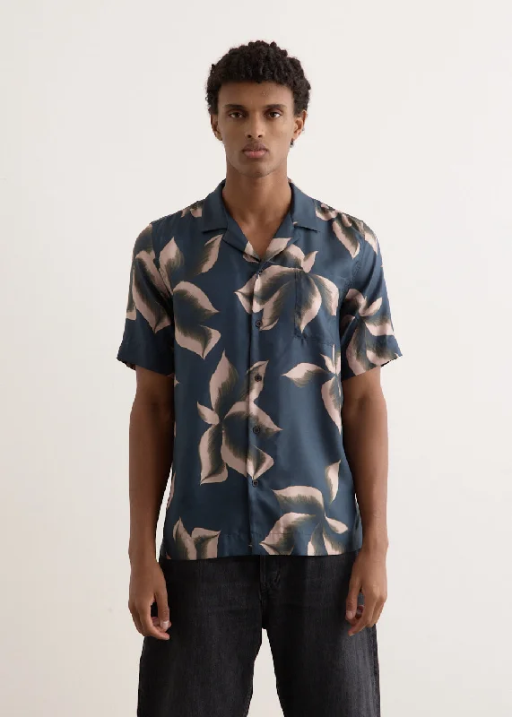 Men's color - block polo shirts with a bold fashion statementCarltone Shirt