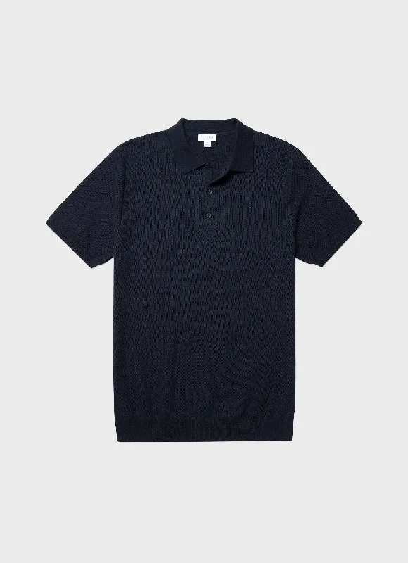 Men's color - block polo shirts with a bold fashion statementMen's Knit Polo Shirt in Navy