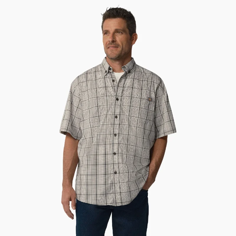 Men's Two - Tone Contrast Panel Casual Shirts in White and Navy for a Stylish and Eye - Catching DesignDickies Men's FLEX Woven Short Sleeve Button-Down Shirt Men's Two - Tone Contrast Panel Casual Shirts in White and Navy for a Stylish and Eye - Catching DesignDickies Men's FLEX Woven Short Sleeve Button-Down Shirt