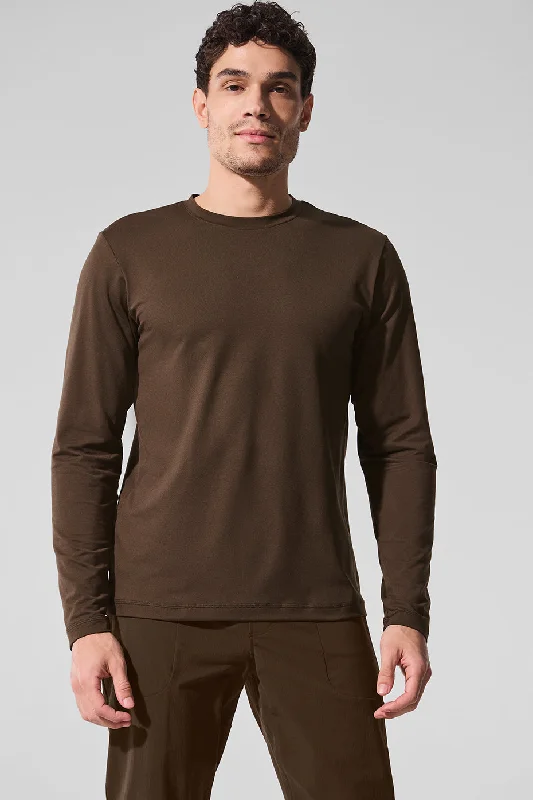 Men's Organic Cotton Casual Shirts with a Soft Handfeel for Everyday ComfortConquer Reform Crewneck Long Sleeve - Espresso