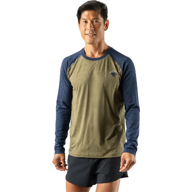 Men's Two - Tone Contrast Panel Casual Shirts in White and Navy for a Stylish and Eye - Catching DesignMen's EZ Tee Perf Long Sleeve Trail