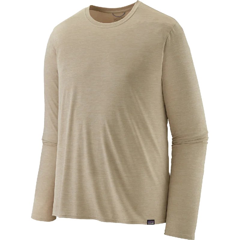Men's Button - Down Oxford Casual Shirts in Crisp White for a Classic and Versatile StyleMen's Long-Sleeved Capilene Cool Daily Shirt