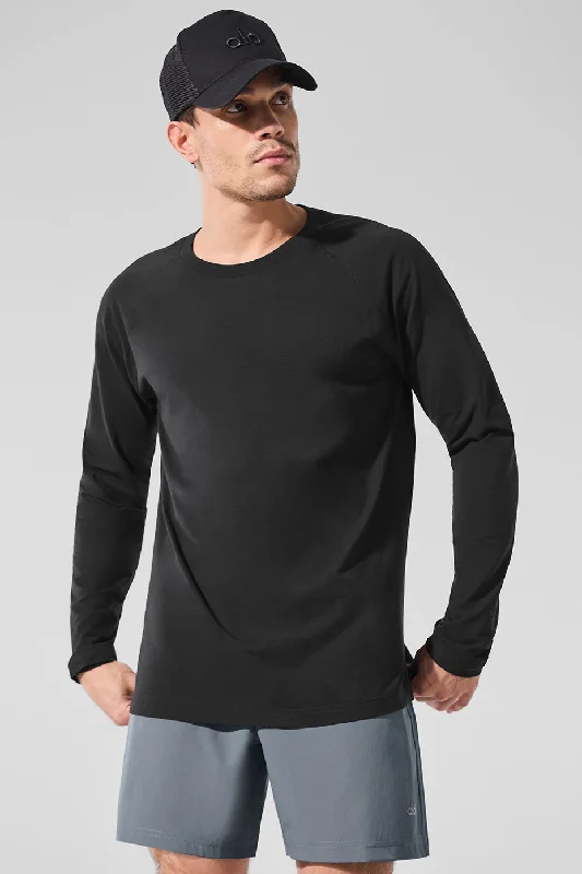 Men's Organic Cotton Casual Shirts with a Soft Handfeel for Everyday ComfortAlo Vapor Crewneck Long Sleeve - Black