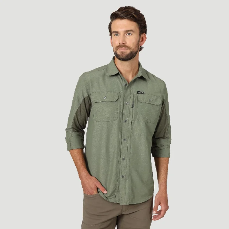 Plus Size Men's Striped Chambray Casual Shirts with a Spread Collar for a Preppy AppearanceWrangler ATG Men's Button-Down Long Sleeve Work Shirt