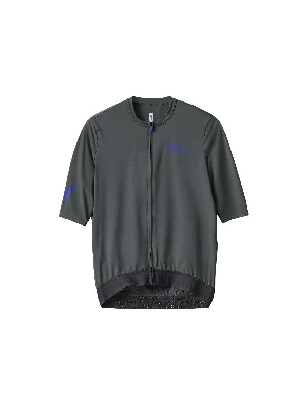 Men's Retro Soccer Jerseys of Famous Clubs from the 90s for Nostalgic Football EnthusiastsTraining Jersey