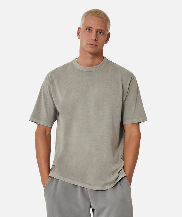 Men's smart - casual checkered t - shirts for semi - formal occasionsIndustrie - The Del Sur Tee - Rhino