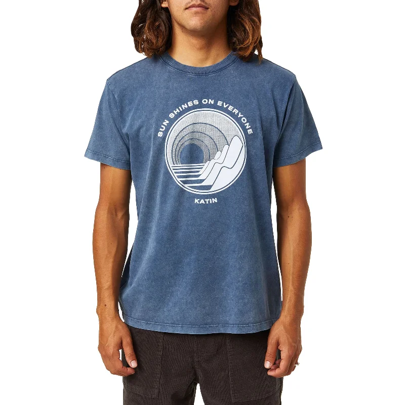 Men's printed Hawaiian t - shirts for tropical vacationsDistant S/S Tee