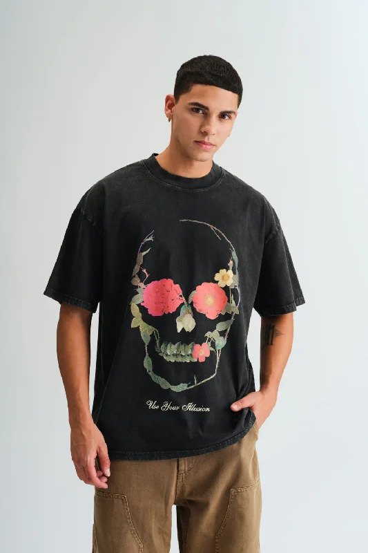 Men's printed Hawaiian t - shirts for tropical vacationsGuns N Roses Use Your Illusion Oversized T-shirt