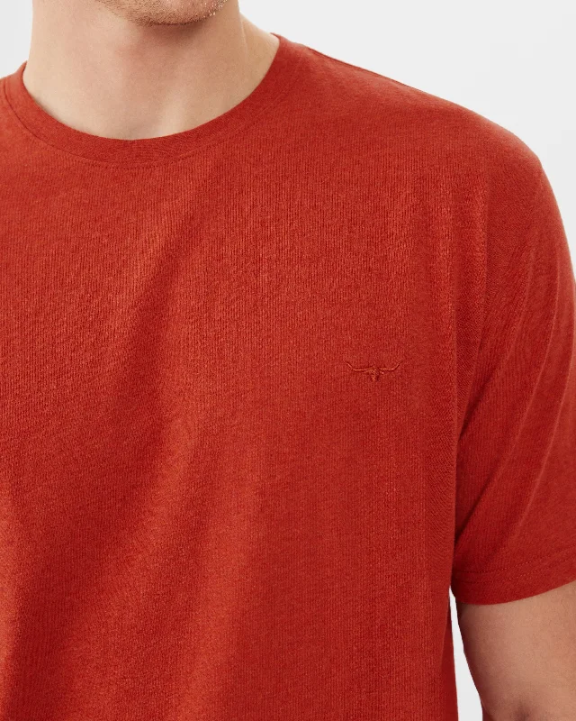 Men's antimicrobial t - shirts for odor - free freshness during travelR.M.Williams - Parson T-Shirt - Red