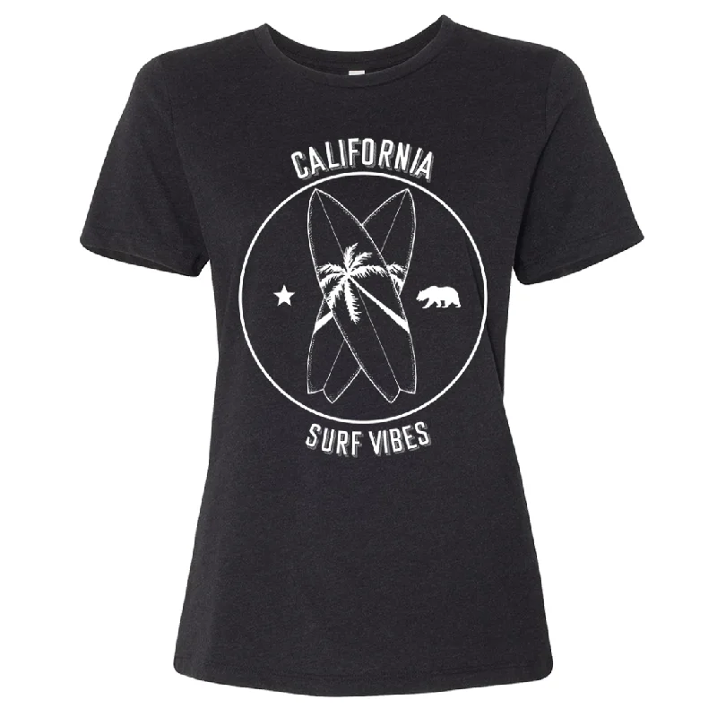 Men's polo t - shirts with a contrast collar for a preppy lookSurf Vibes White Print Women's Relaxed Jersey Tee