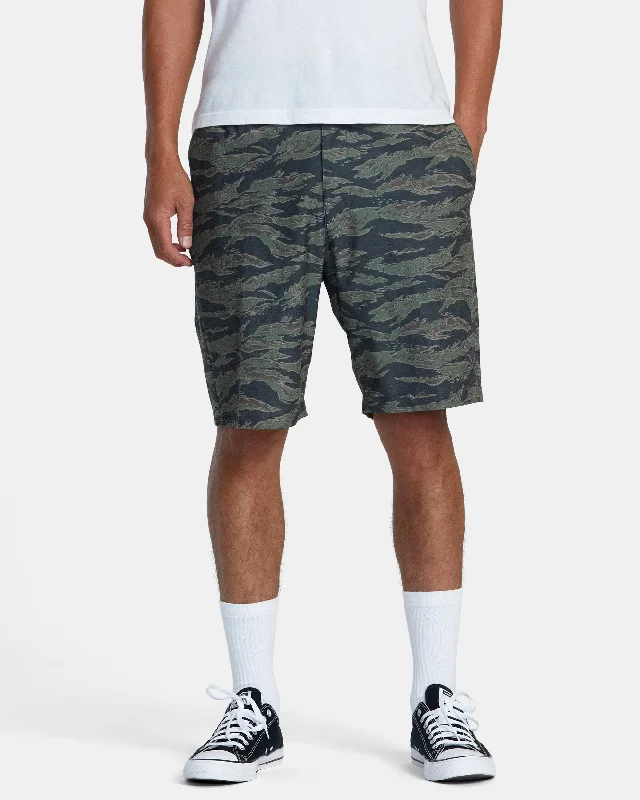 Men's wide - leg linen blend shorts for a relaxed beachside vibe    All Time Hemp Hybrid 19" Shorts - Tiger Camo