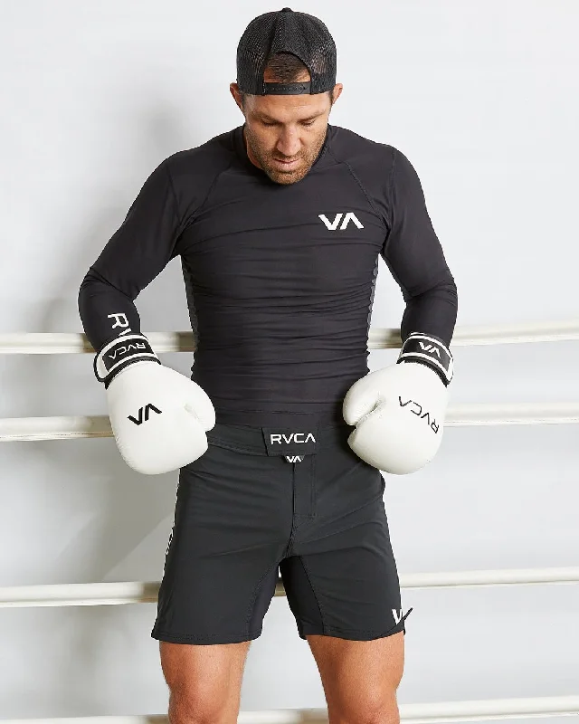 Men's breathable cotton athletic shorts for intense workouts Fight Scrapper 17" Athletic Shorts - Black