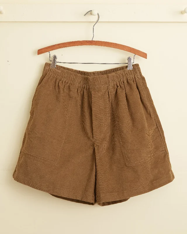 Men's pleated front twill shorts for a classic and sophisticated appearance   Jumping Jockey Rugby Shorts