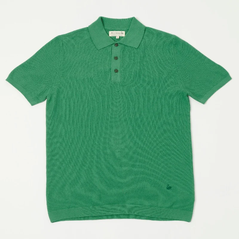 Men's ribbed cuffs and hem polo shirts for a textured lookMerz b. Schwanen KPLP02 Plant Based Knitted Polo Shirt - Grass
