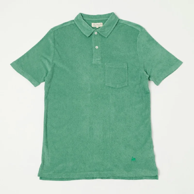 Men's high - collar polo shirts with a modern twistMerz b. Schwanen TPLP02 Plant Based Terry Polo Shirt - Grass