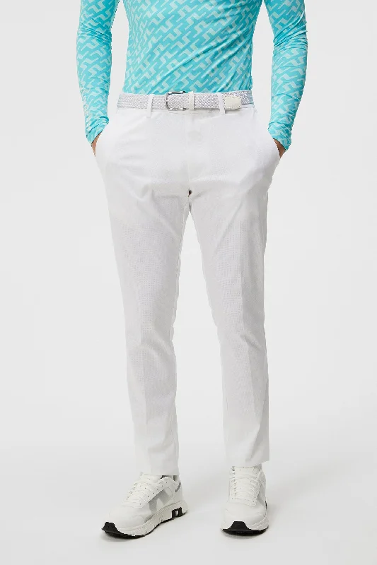 Men's checkered pattern wool shorts for a stylish winter layering option   Vent Pant