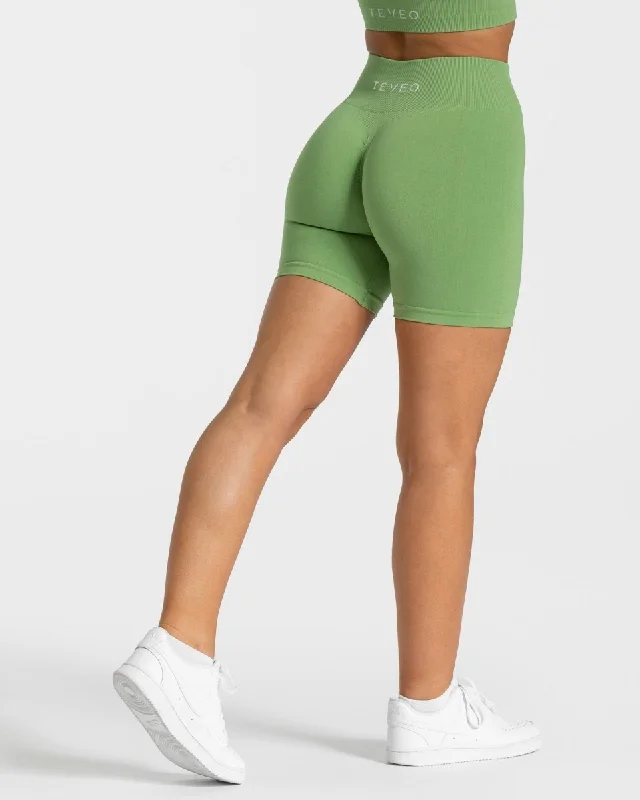 Men's moisture - wicking performance shorts for sweaty outdoor activities   Timeless Scrunch Short "Olive"