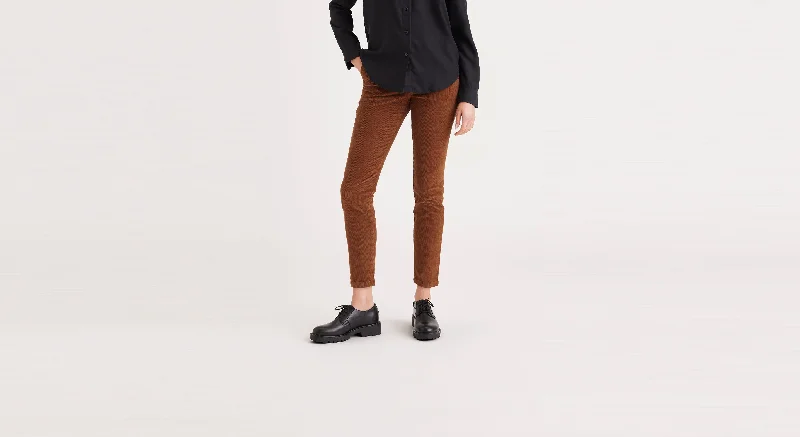 Men's pleated front twill shorts for a classic and sophisticated appearance   Women's Skinny Fit Chino Pants