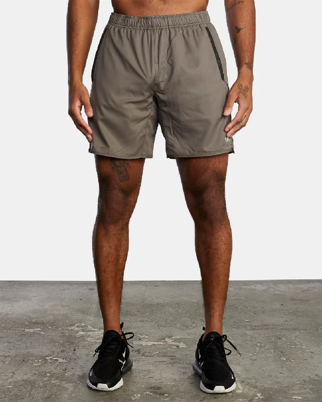 Men's pleated front twill shorts for a classic and sophisticated appearance   Yogger IV 17" Athletic Shorts - Mushroom